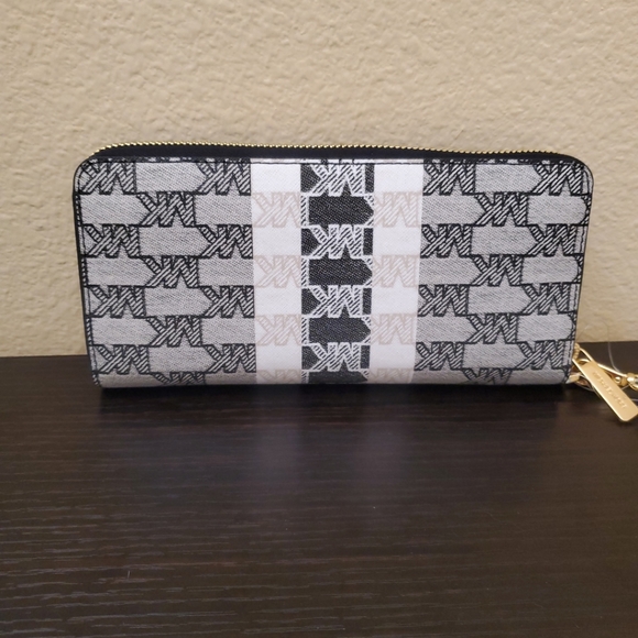 Michael kors Jet Set Travel Large Jacquard Continental Wallet - Picture 5 of 12